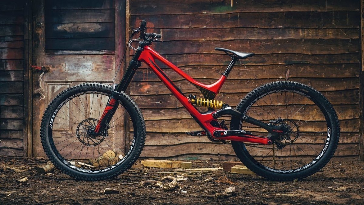 Даунхильный велосипед specialized