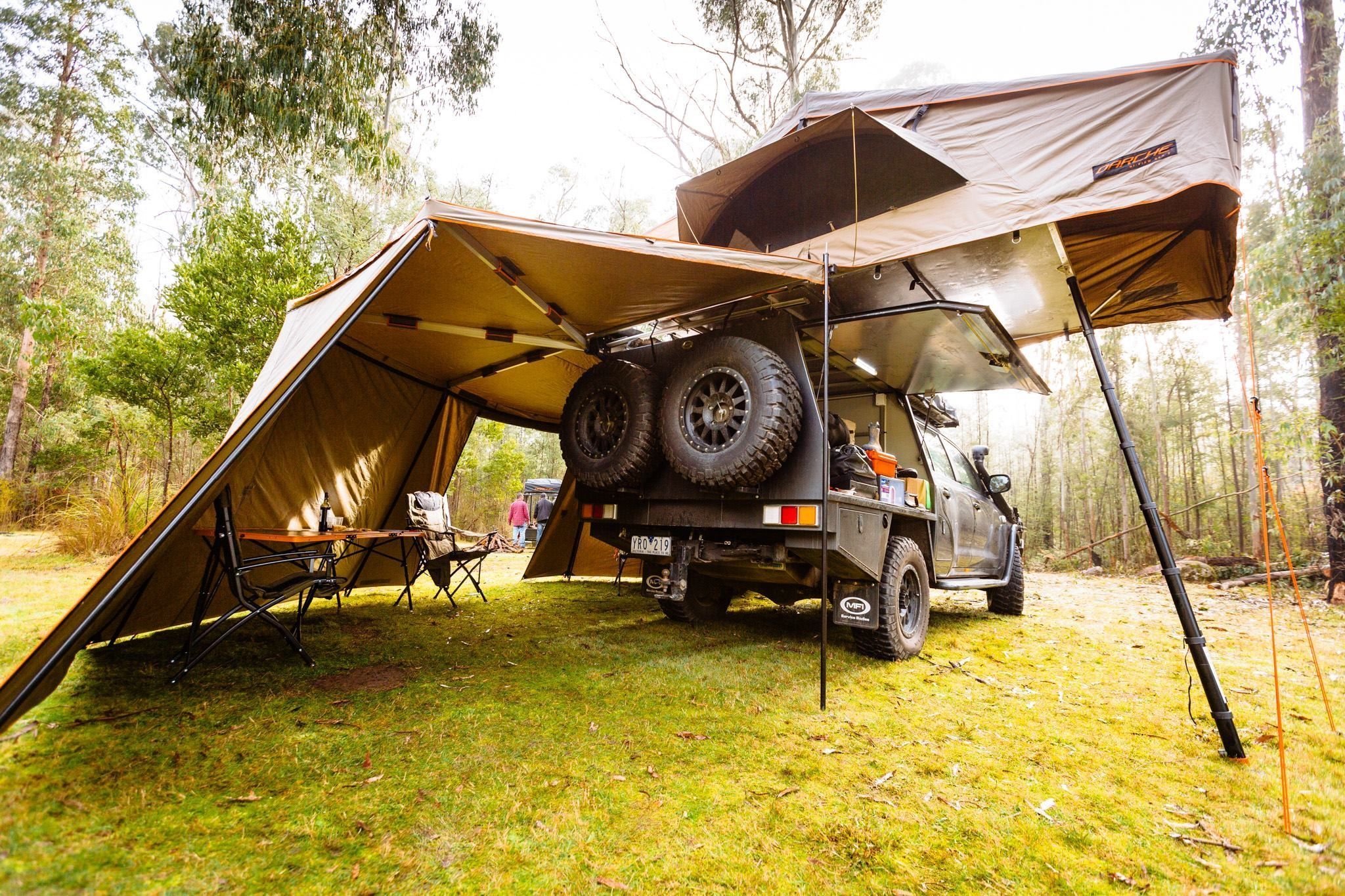 Camping explore. Внедорожный прицеп Opus Offroad. Opus прицеп палатка. Раскладной прицеп палатка. Палатка туристическая на колесах.