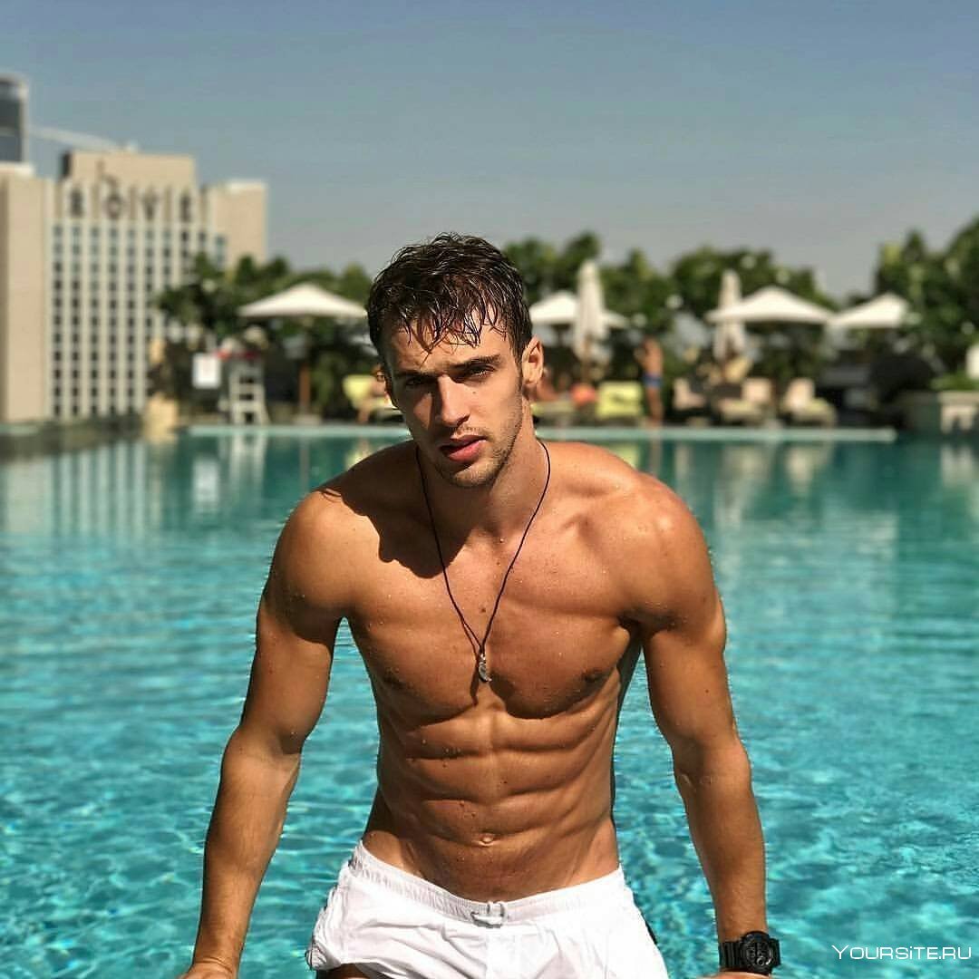 Красавчик Daniel Macedo