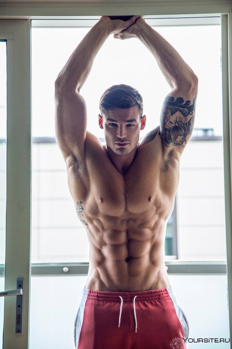Myles Leask торс