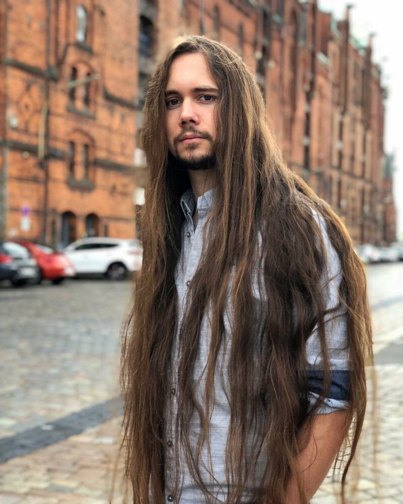 Длинные волосы у мужчин