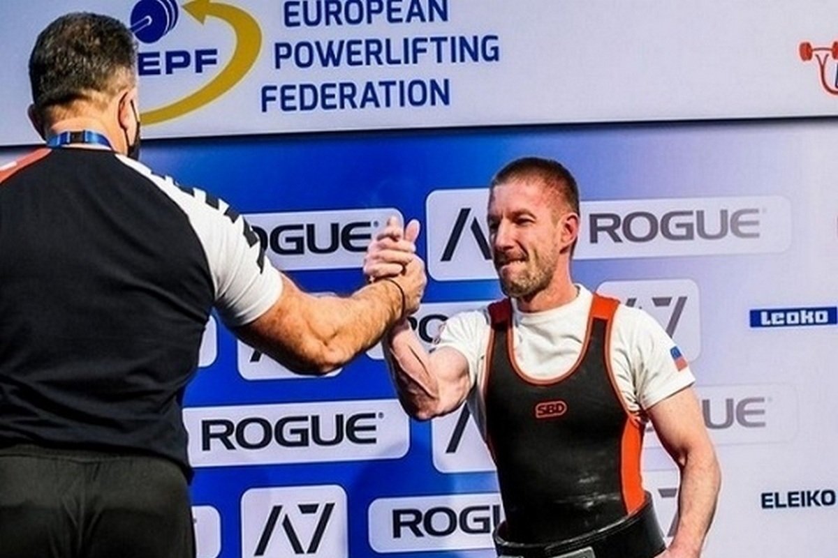 Чемпионы Кубка Европы по пауэрлифтингу в Ставрополе