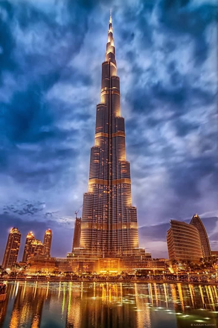 Бурдж-Халифа Дубай. Небоскреб Бурдж-Халифа. Башня Халифа в Дубае. Здание Бурдж Халифа. Халиф здание в дубае