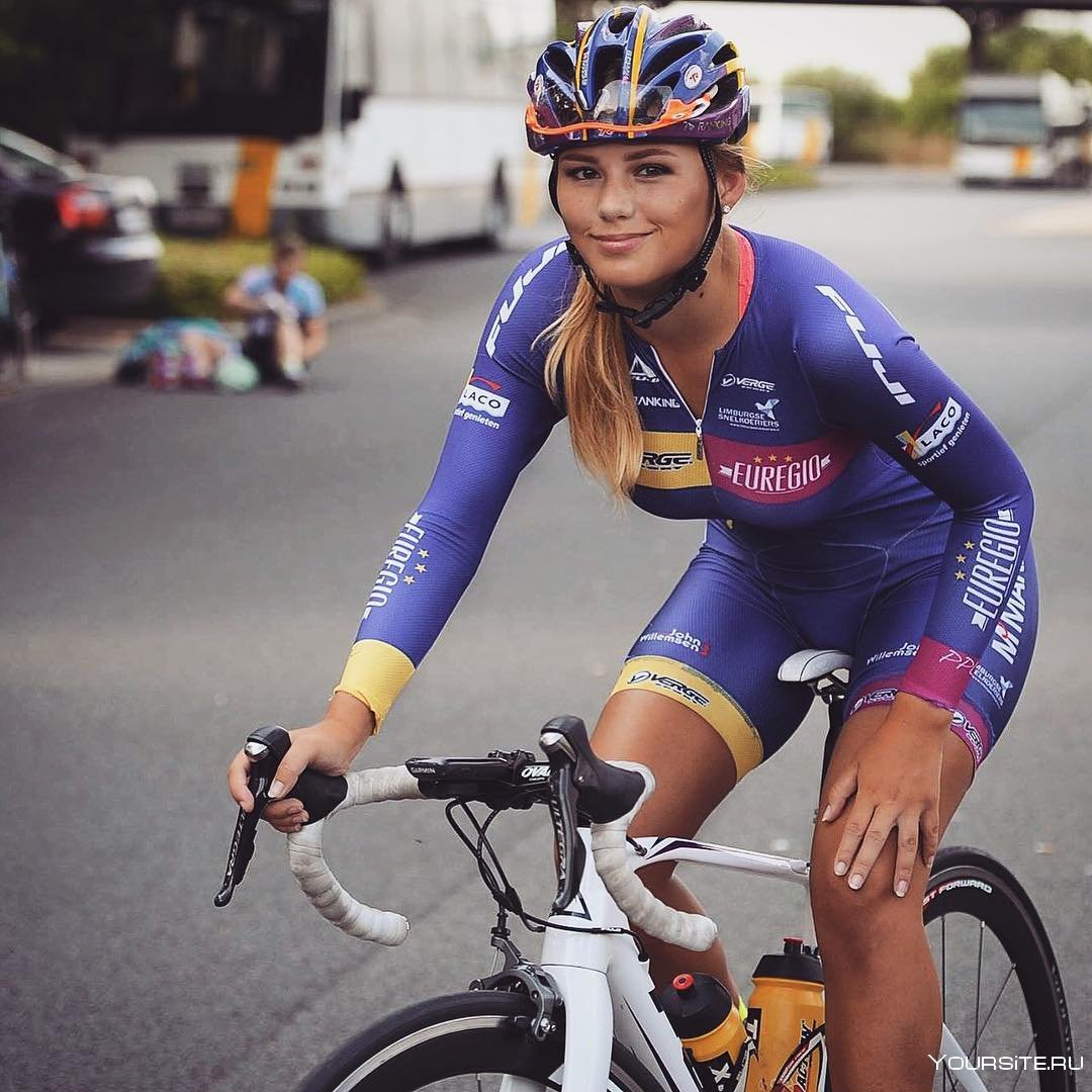 Пак Мунен Puck Moonen