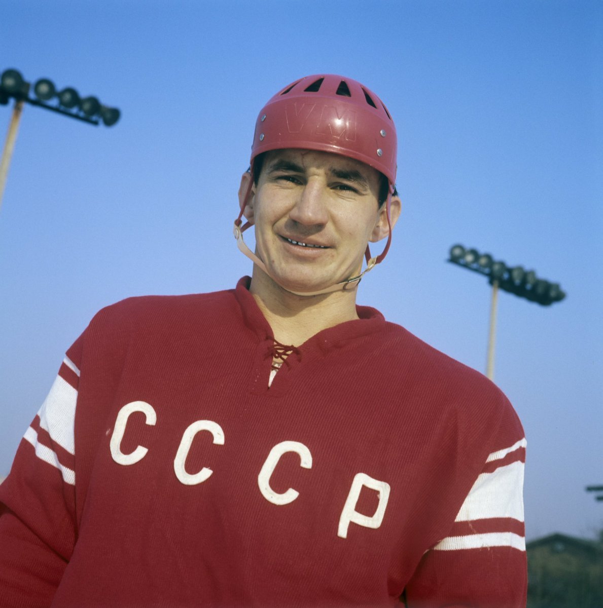Виктор Григорьевич Кузькин хоккеист