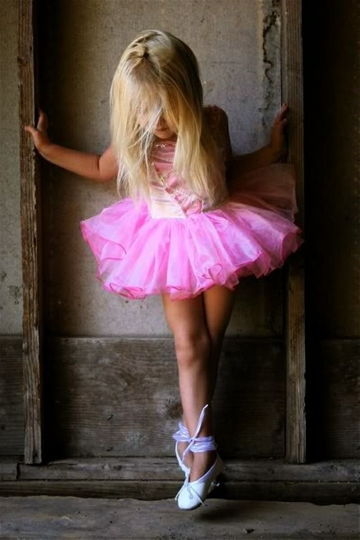 Девочка балерина в розовом