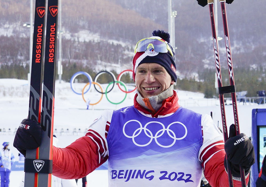 Александр Большунов лыжные гонки 2022