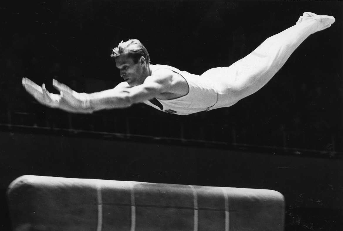 Советский гимнаст семикратный олимпийский чемпион. Шахлин гимнаст.