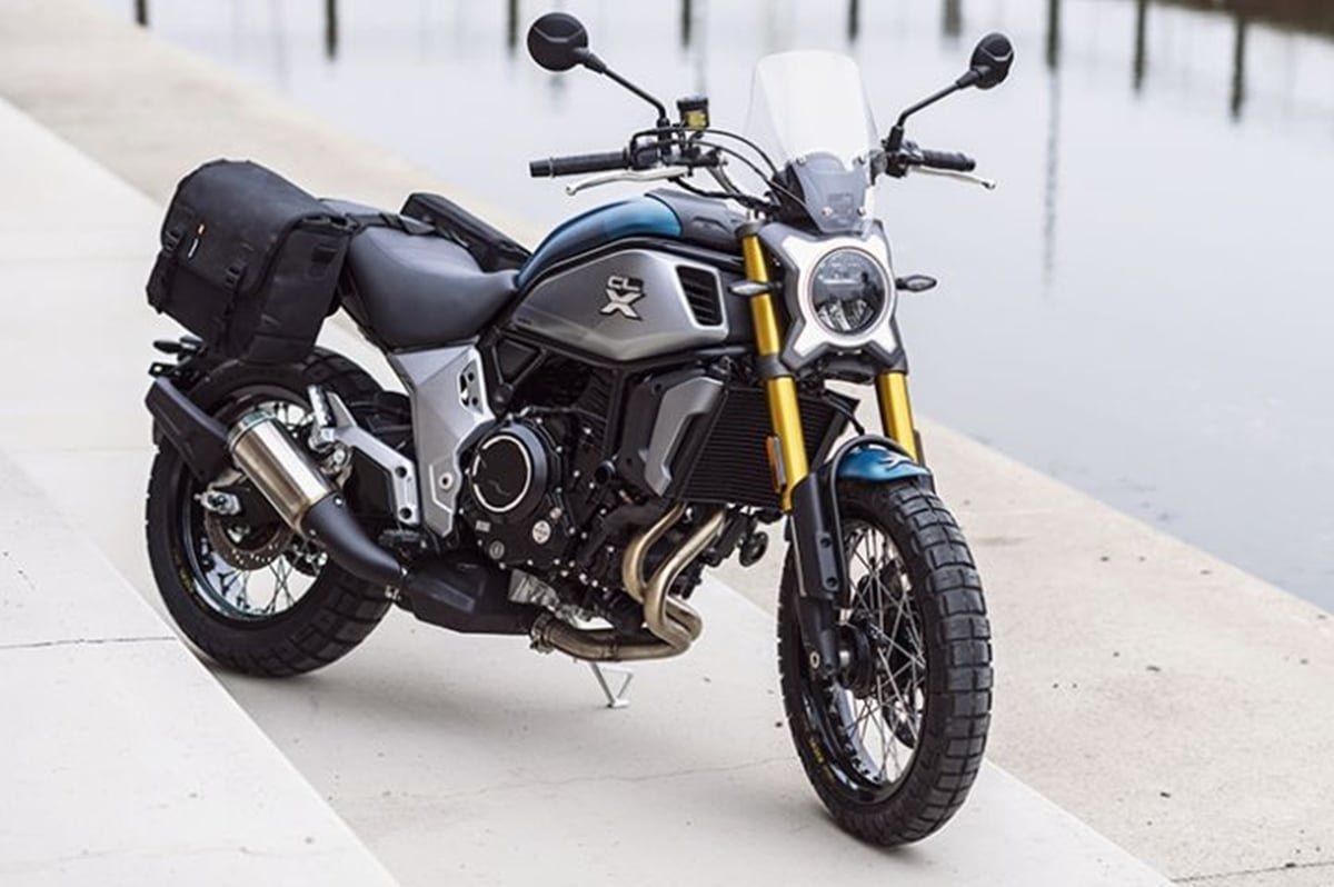 CF Moto 700 CLX