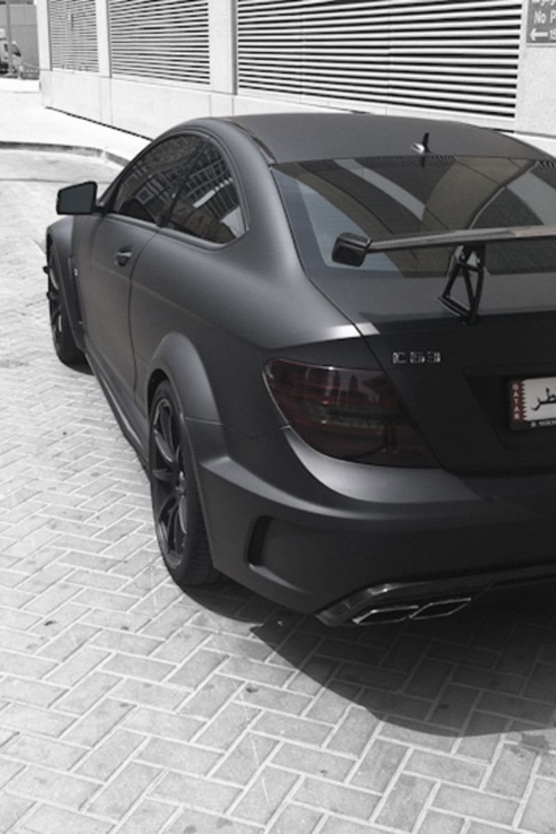 Mercedes Benz c63 AMG чёрный матовый