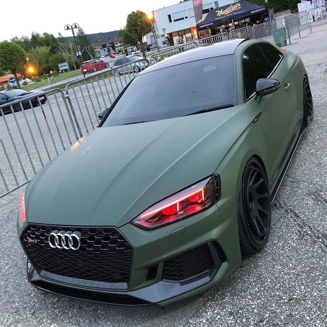 Audi rs5 матовая