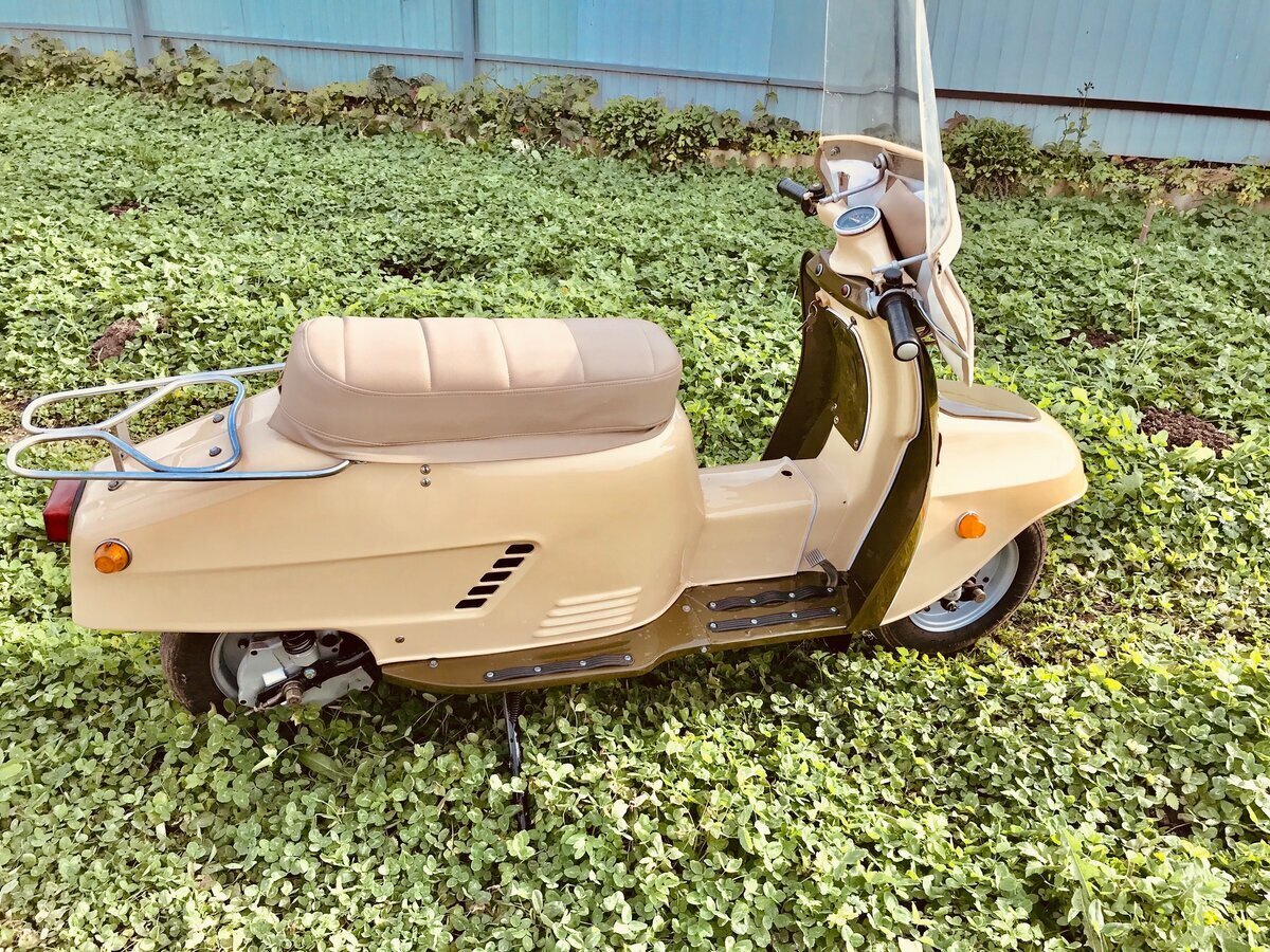 Мотороллер турист т200 новый