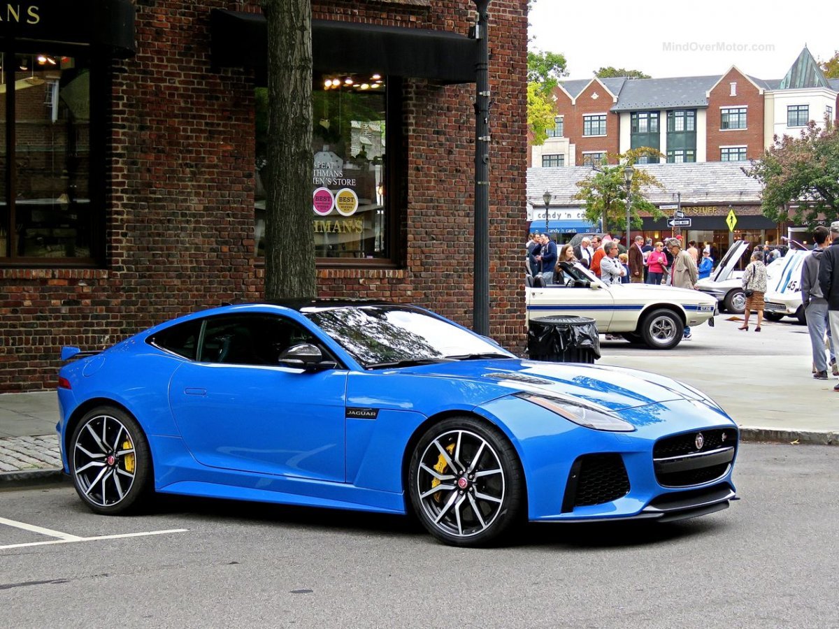 Jaguar f-Type Blue