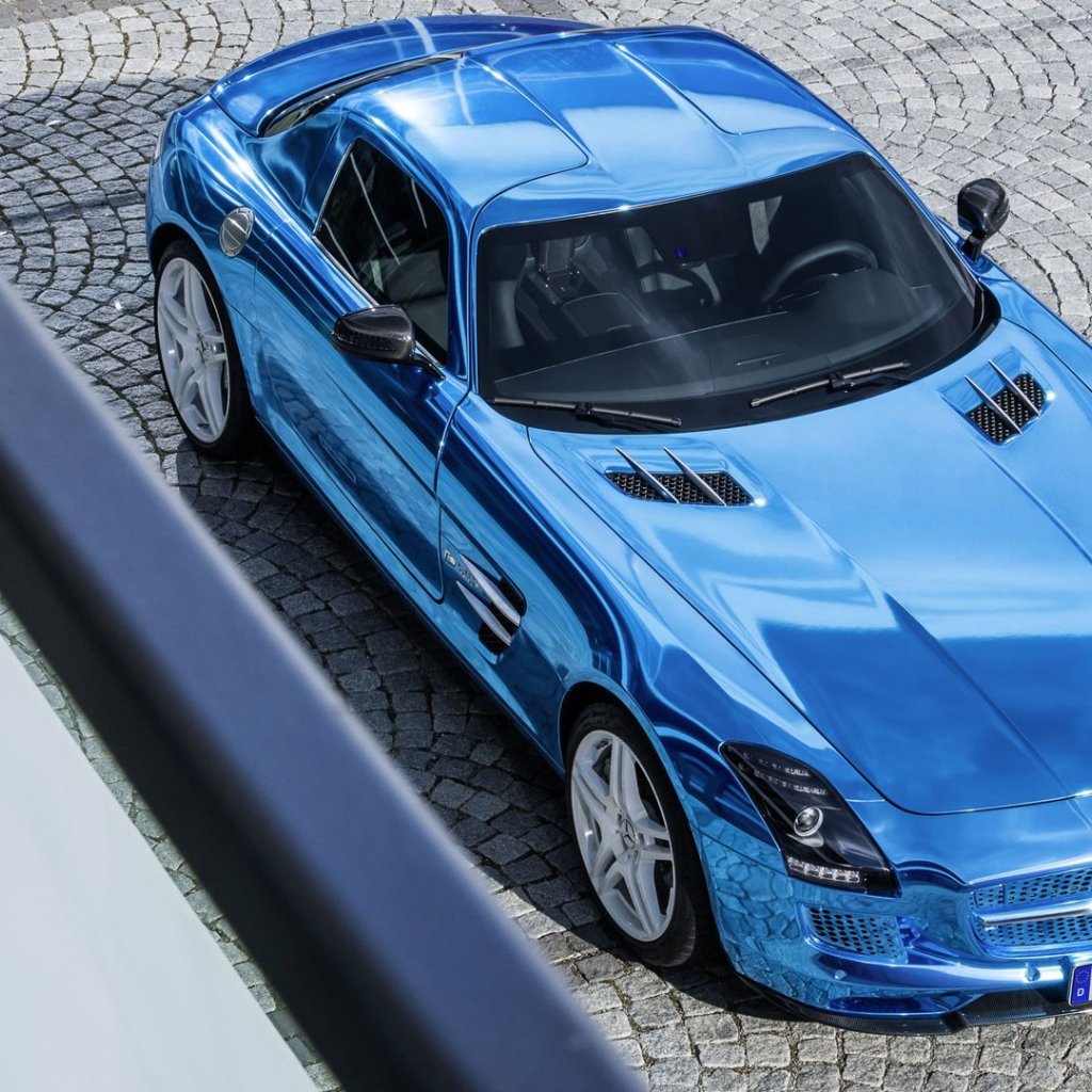 Mercedes-Benz SLS AMG голубой