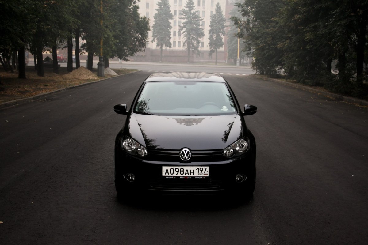 Volkswagen Golf 6 ночью