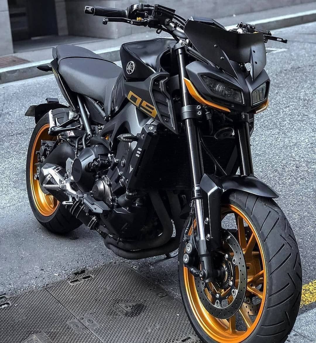 Yamaha нейкед