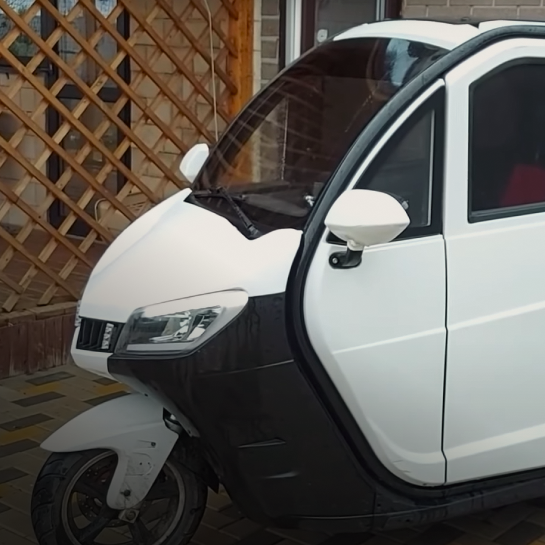 Трицикл с кабиной Redant 2200