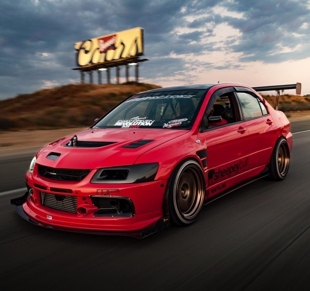 Mitsubishi EVO 9 Сакура