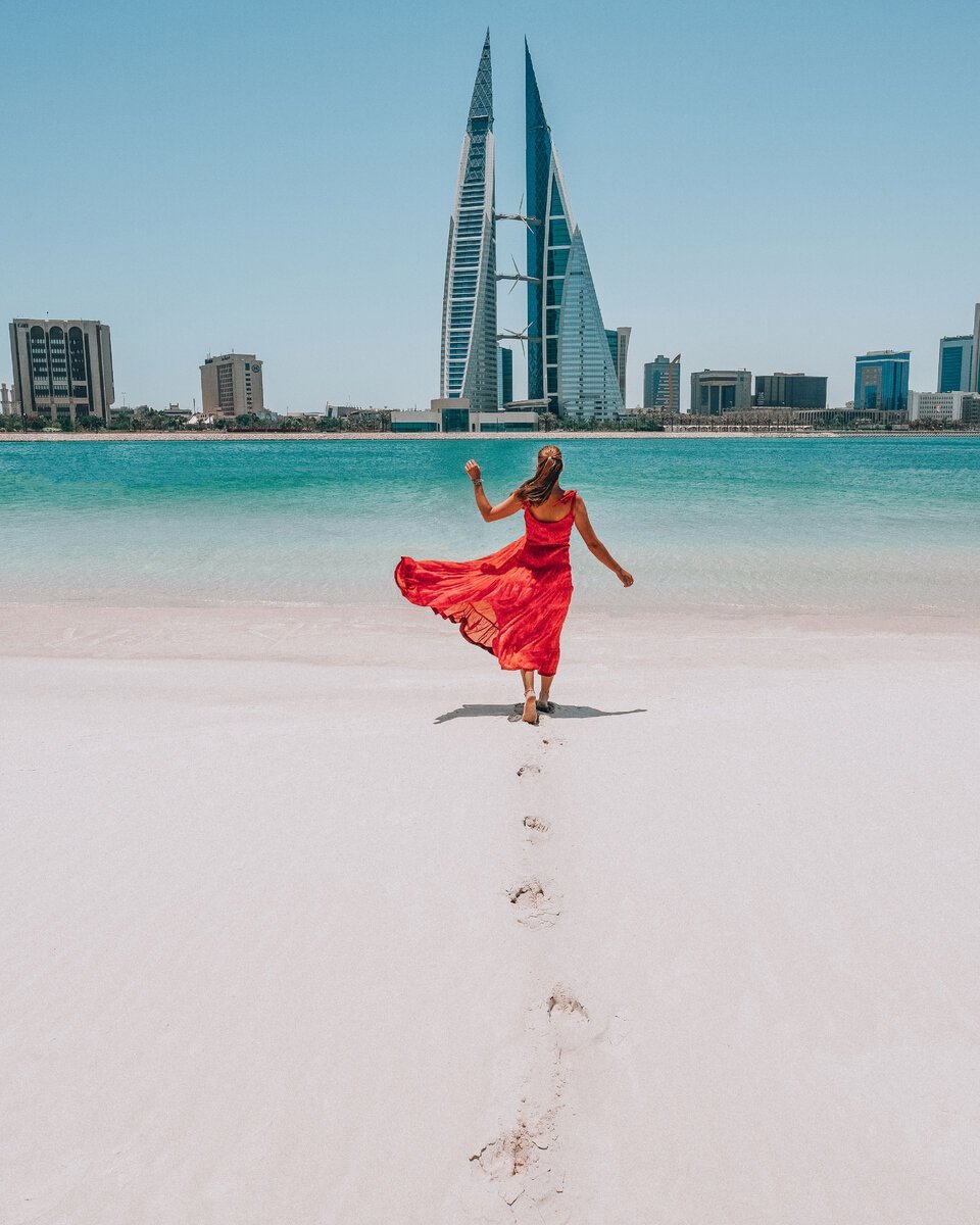Бахрейн девушки на пляже