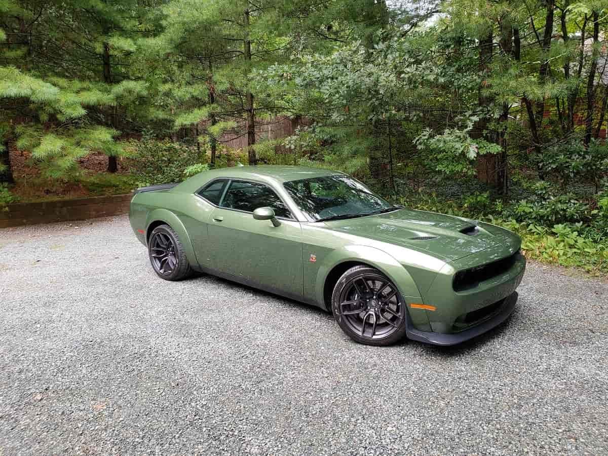 Dodge Challenger r/t scat Pack Widebody