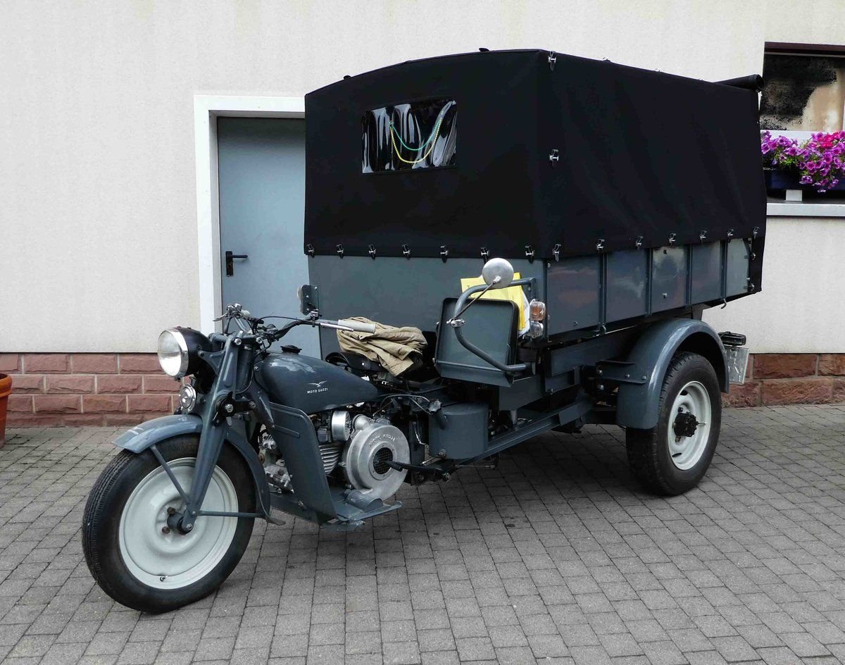 Moto Guzzi трицикл