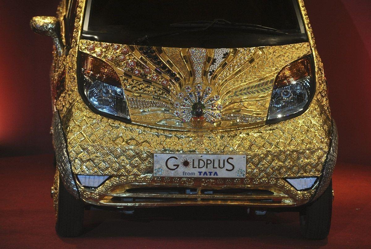 Tata Nano Gold Plus 2011