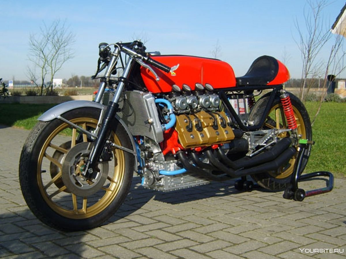 Honda v8 мотоцикл