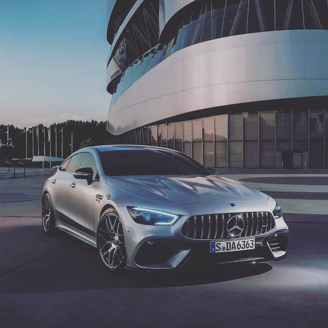Mercedes AMG gt 63 s