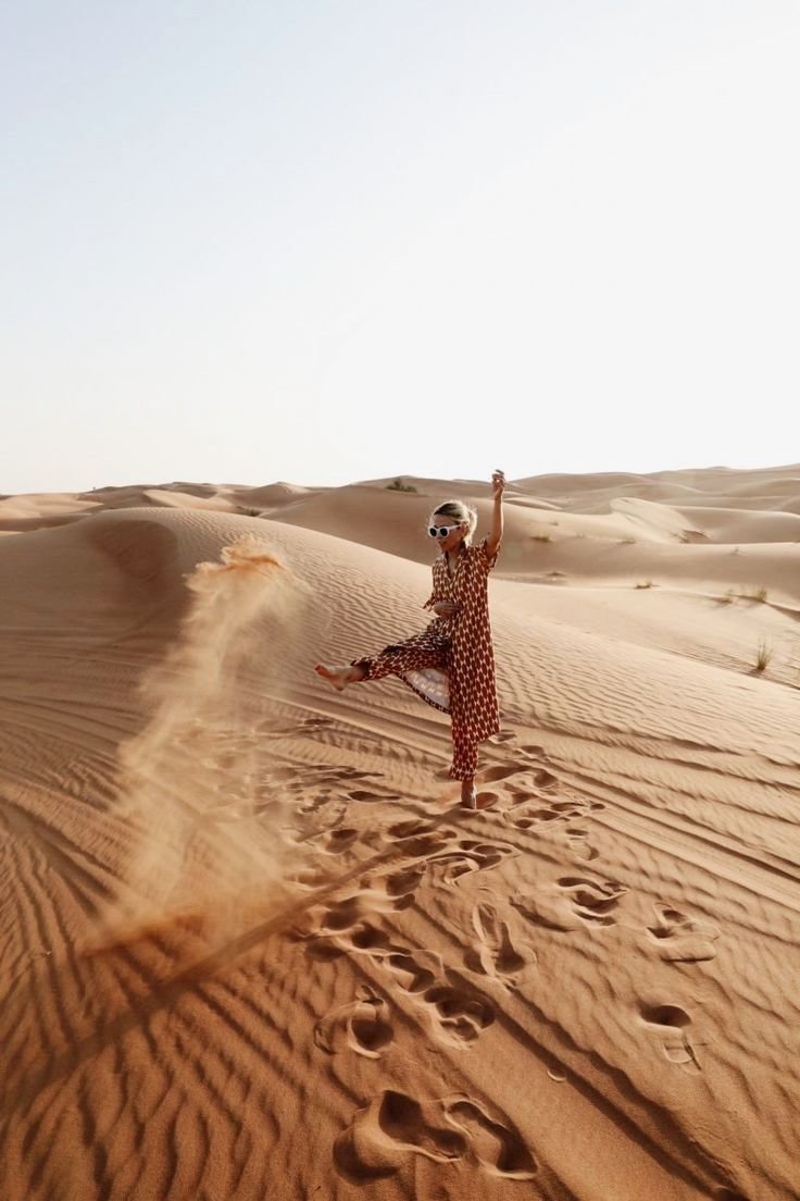 Необычные фотосессии в пустыне
