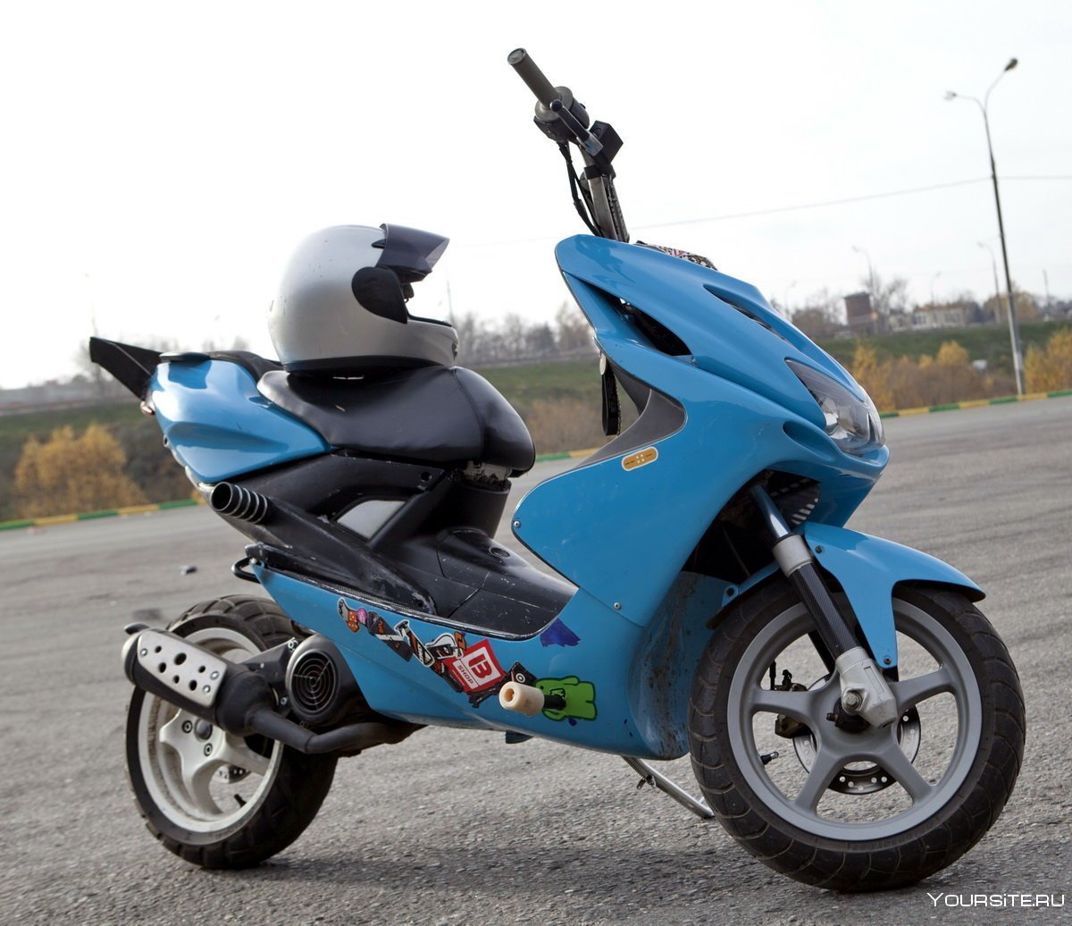 Yamaha Aerox BWS