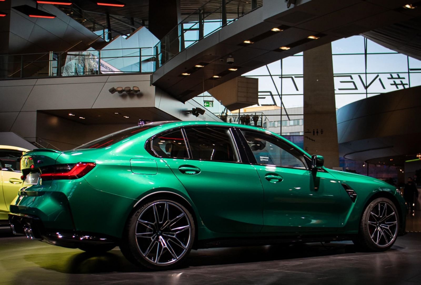 Россия новая зеленая. BMW m3 g80. BMW m3 g80 зеленая. BMW m3 зеленая 2021. BMW m4 2022 Green.