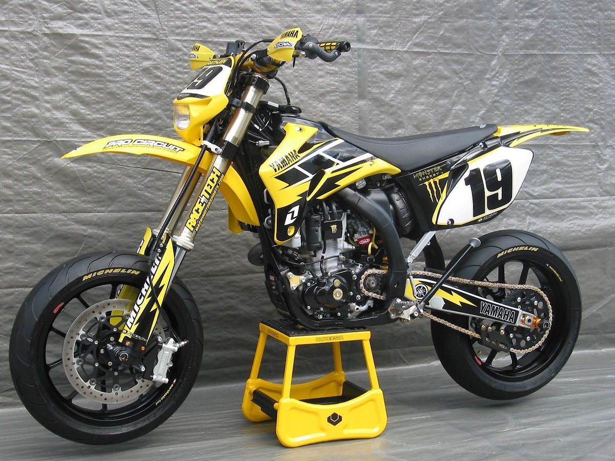 Yamaha 450 Supermoto