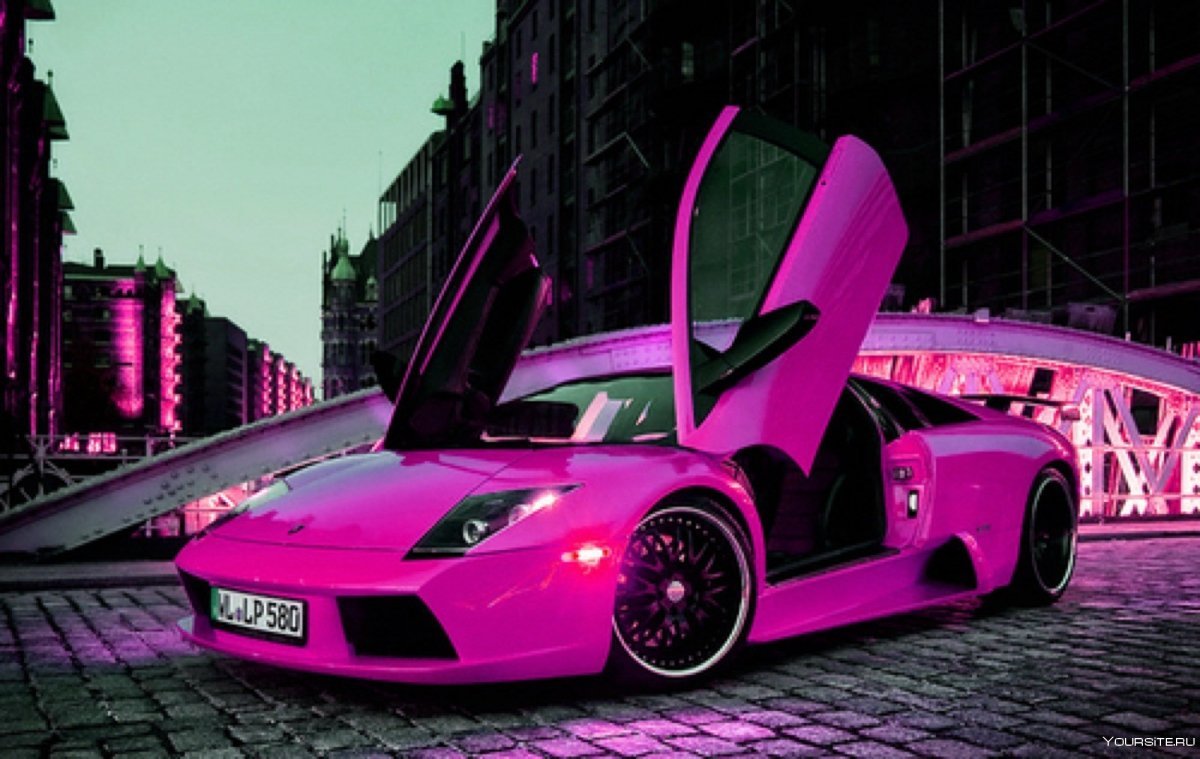Розовая машина