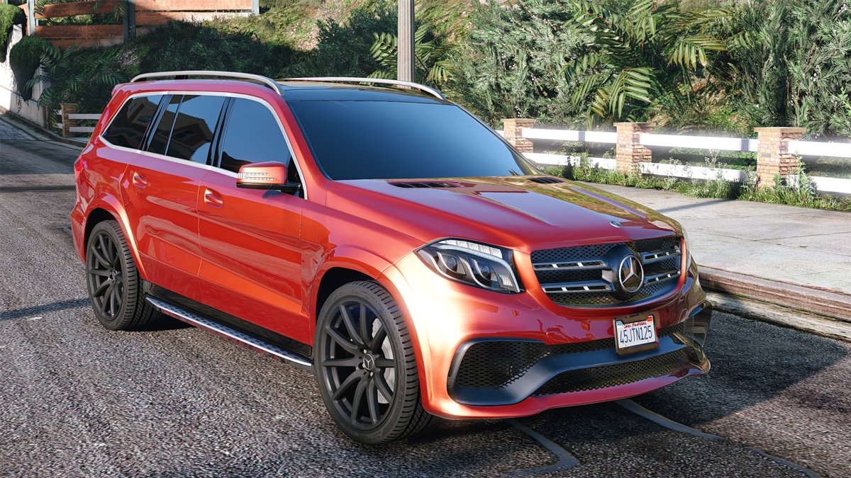 Mercedes 63 AMG GLS красный