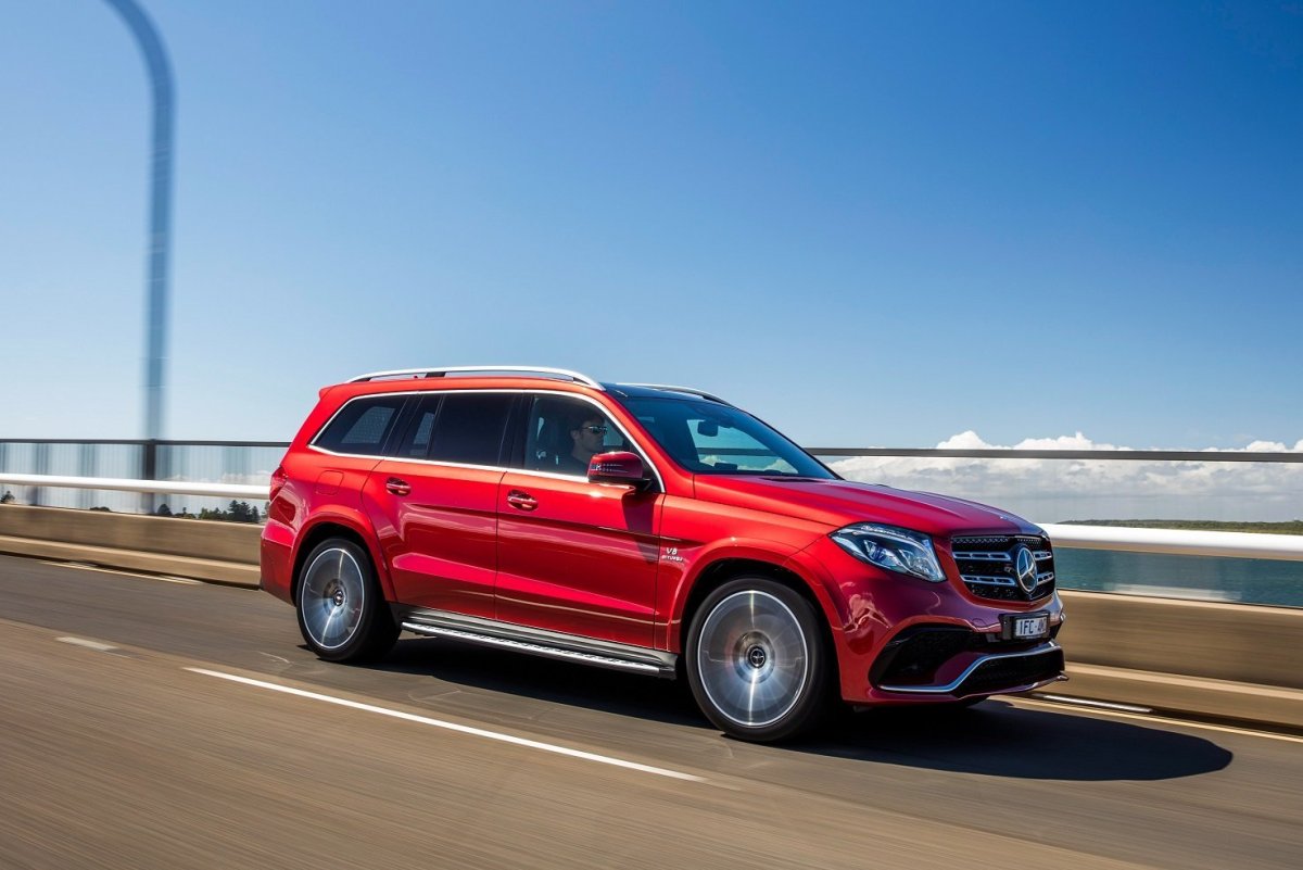 Мерседес-Бенц AMG GLS 63 4matic