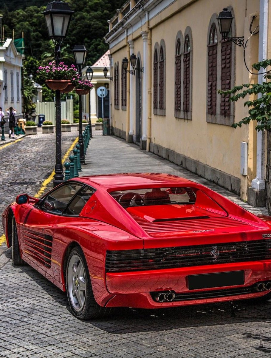 Феррари 512 Тестаросса
