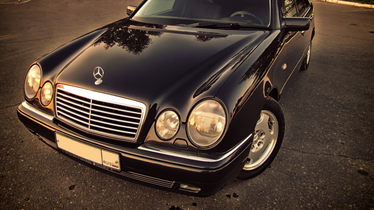 Mercedes-Benz w210