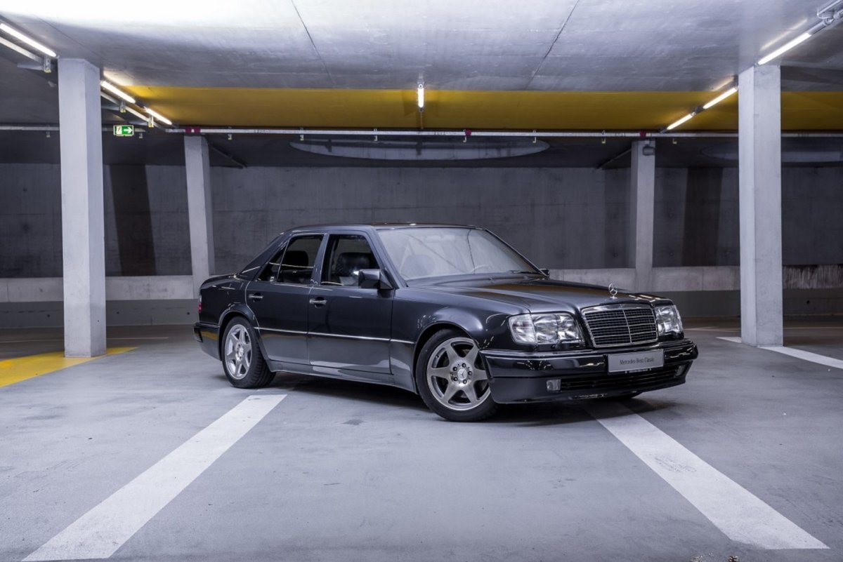 Mercedes-Benz e60 AMG Limited w124