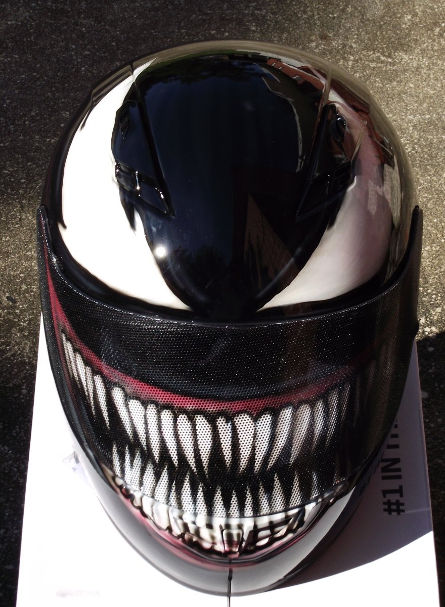 Шлем мотоциклетный Веном