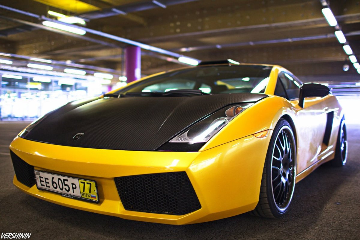 Lamborghini 868