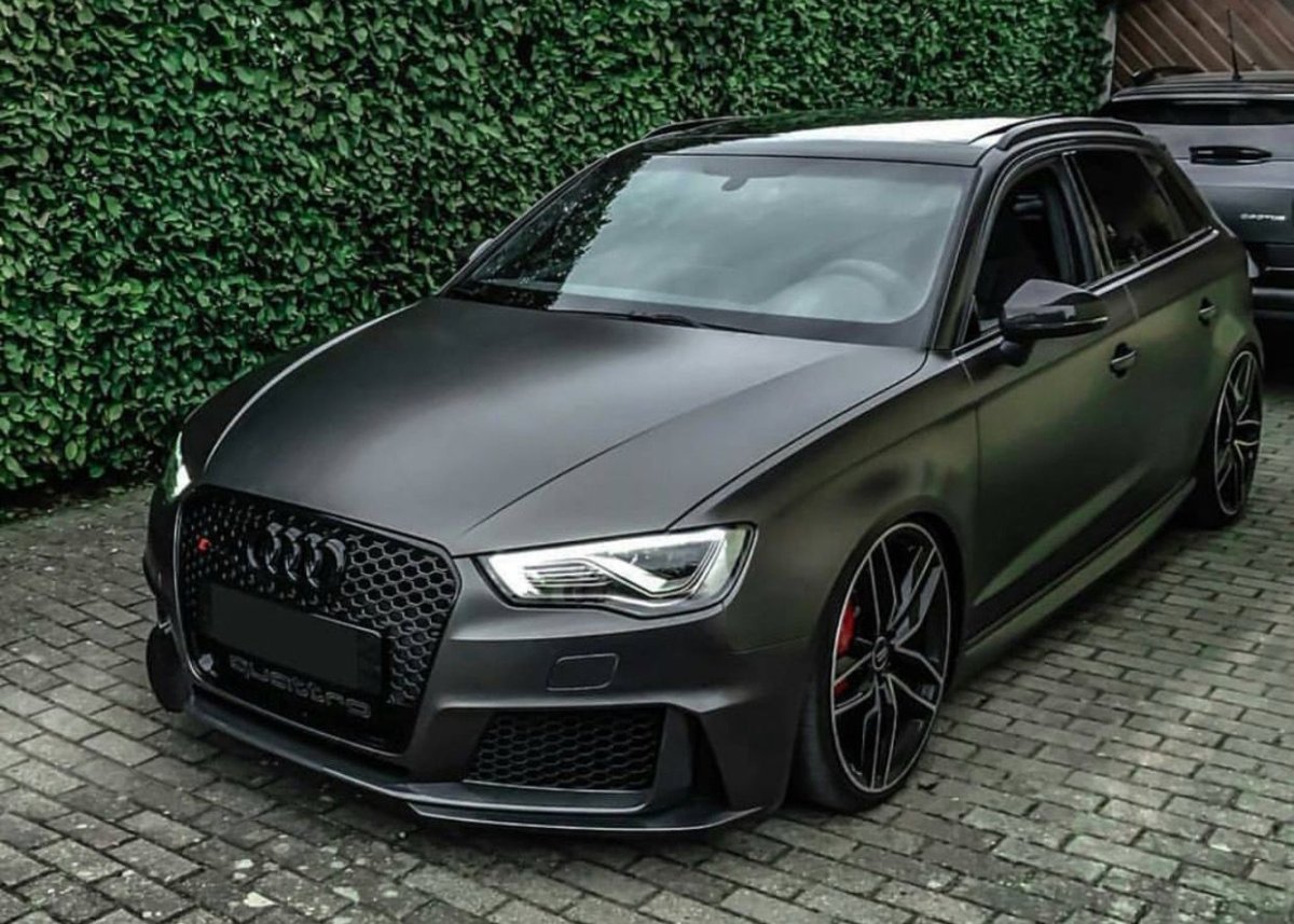 Audi rs3 черная