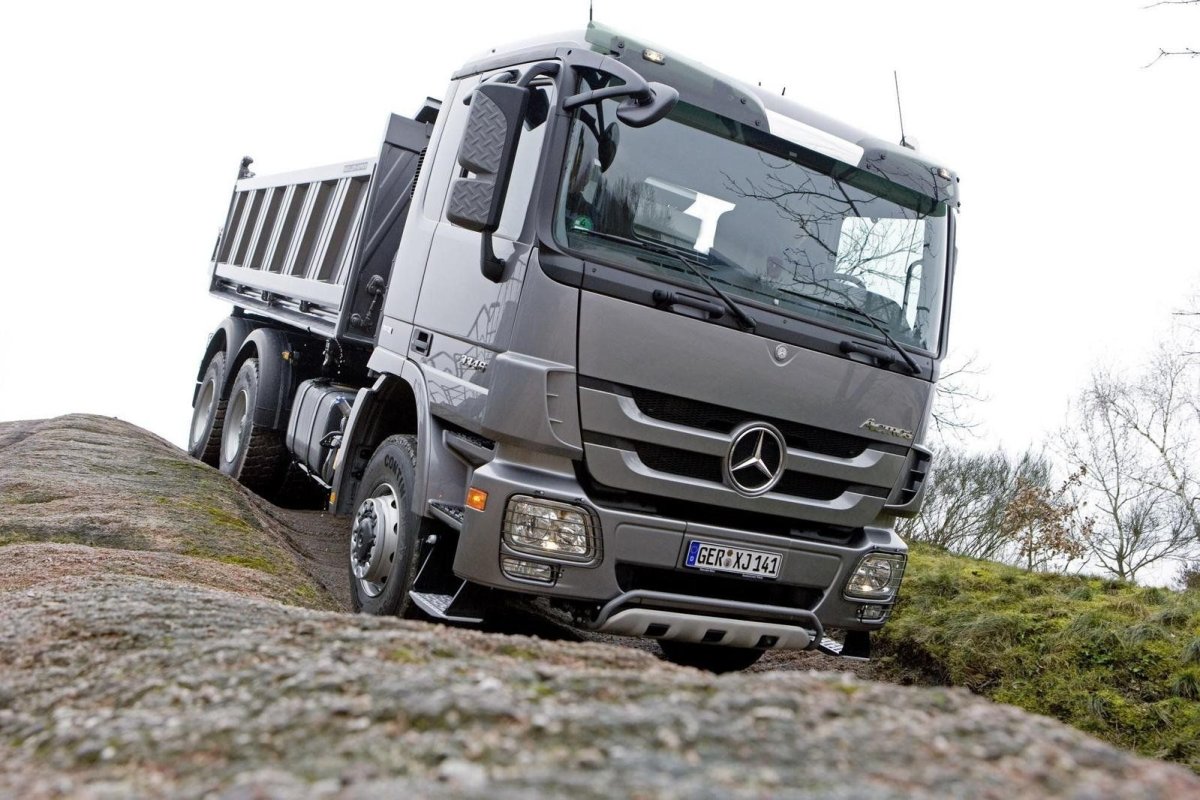 Mercedes-Benz Actros 3346