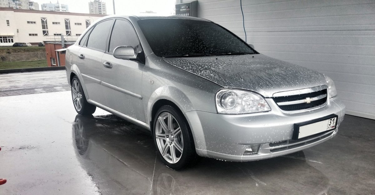 Chevrolet Lacetti серый седан