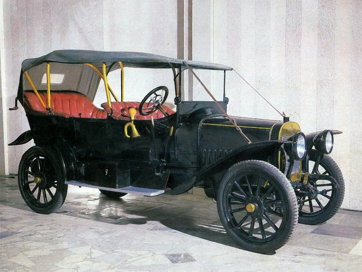 Автомобиль Руссо-Балт 1911