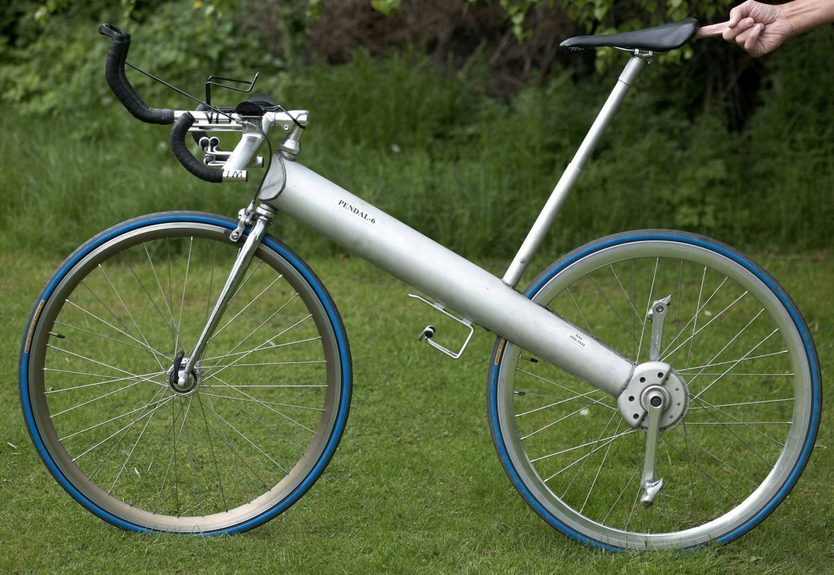 Велосипед с необычной рамой