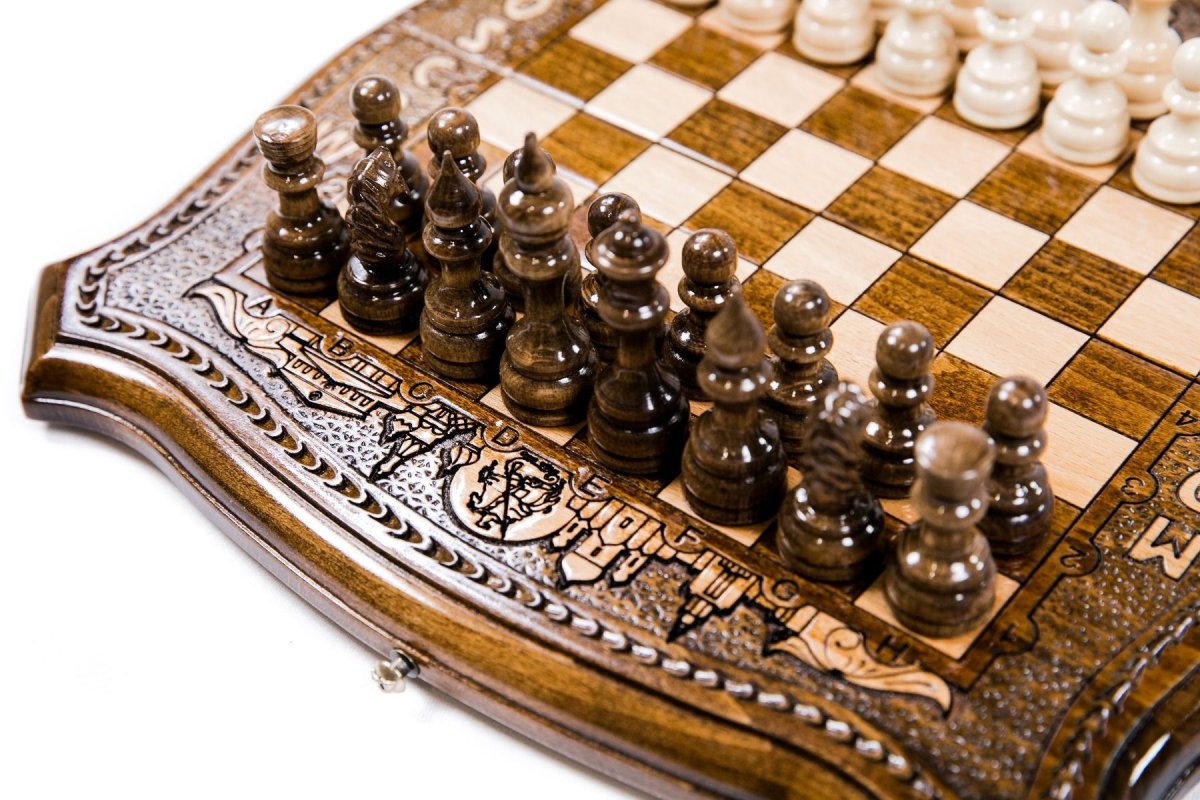 Шахматы нарды Версаче