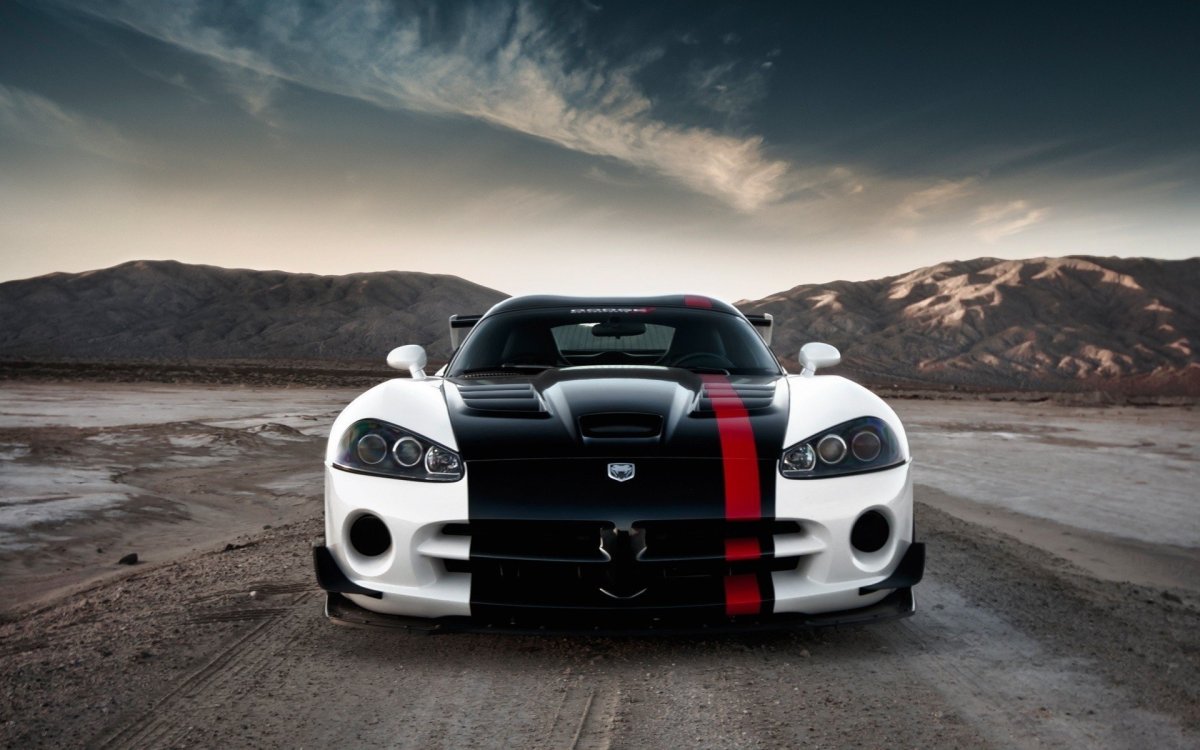 Dodge Viper v8 черная