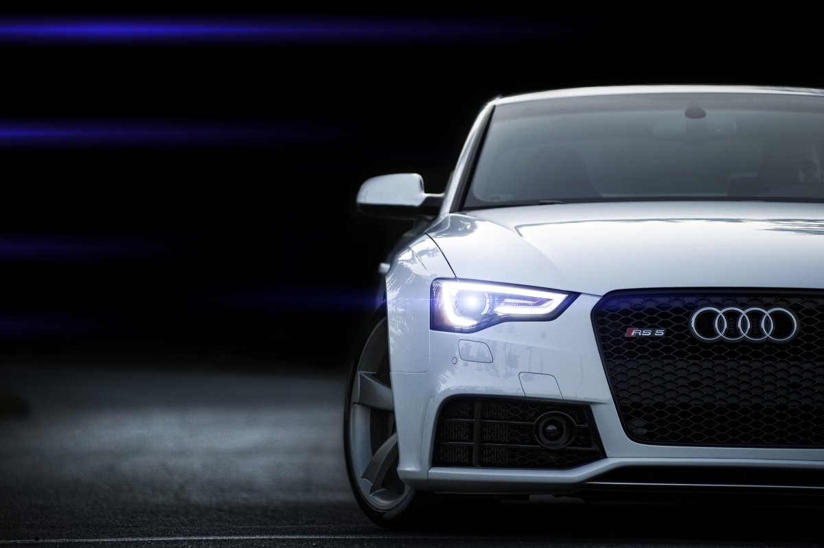 Audi rs5 White