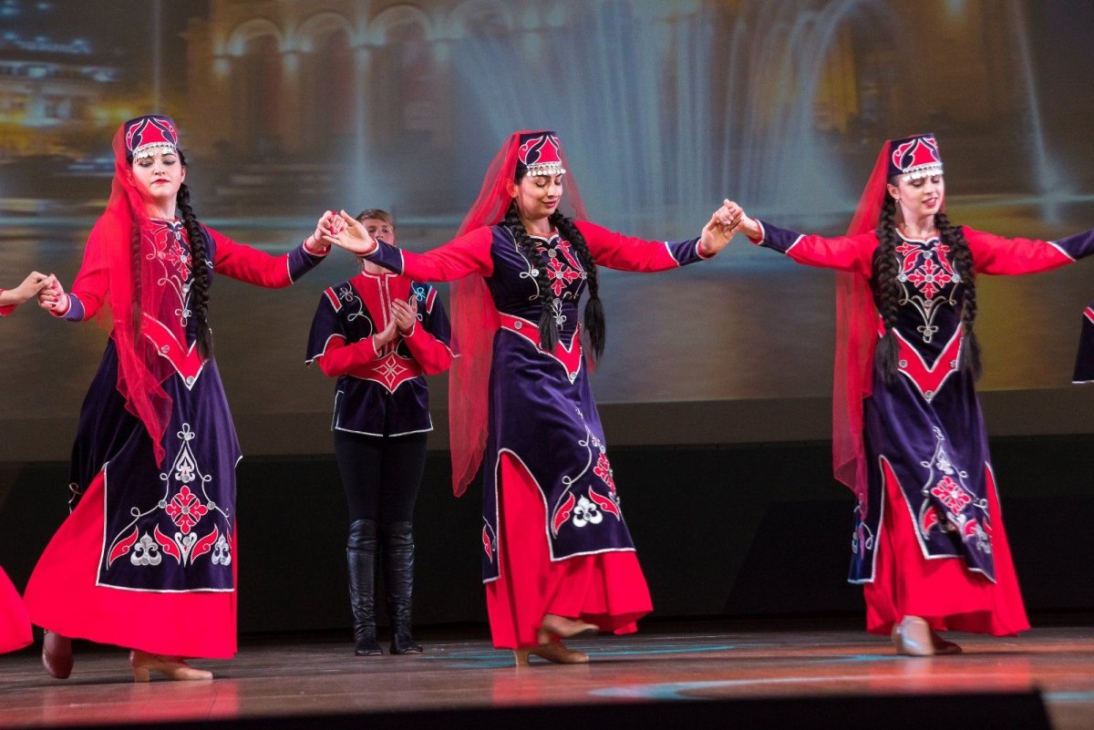 Армянский национальный танец Кочари