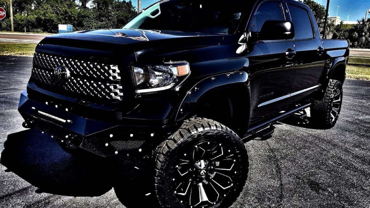 Toyota Tundra Custom